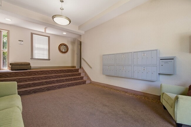 Photo - 422 Butternut St NW