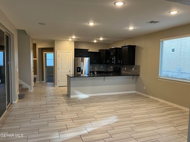Photo - 14823 Pebble Hills Blvd