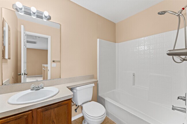 Photo - 3414 Dartmouth Field Ln