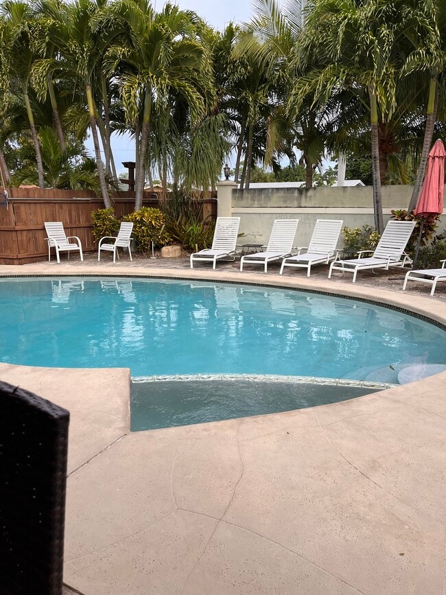 Photo - 5631 NE 16th Ave