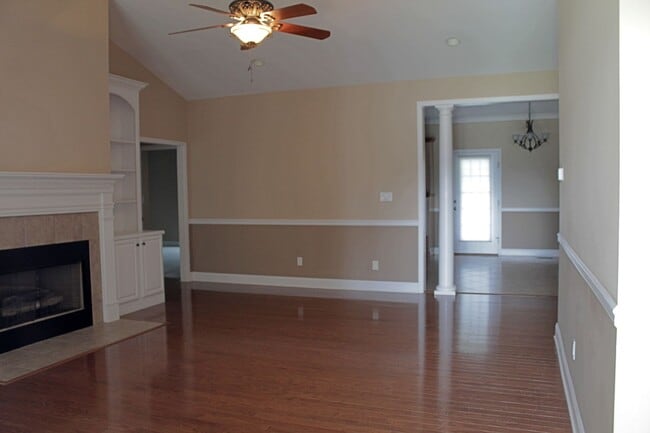 Photo - For Rent - Charming 3BR/2BA Home in Macken...