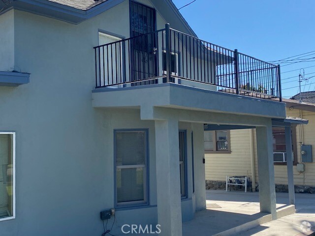 Building Photo - 442 E Arrow Hwy Rental