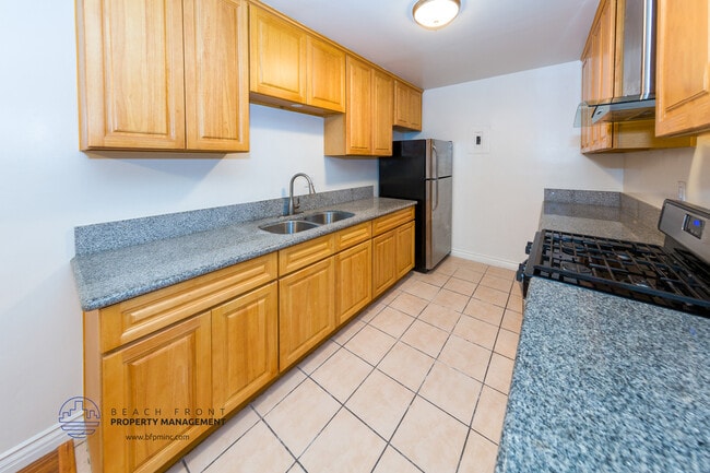 Photo - 740 S. St. Andrews Pl.