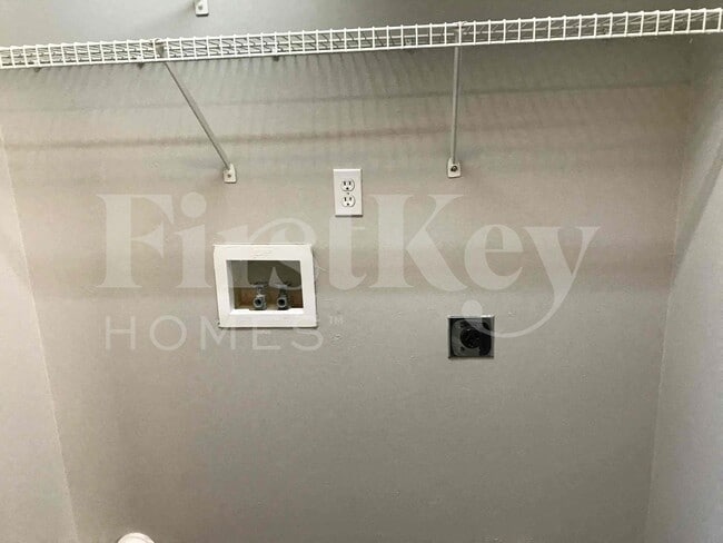 Photo - 182 Cedar Bend Dr