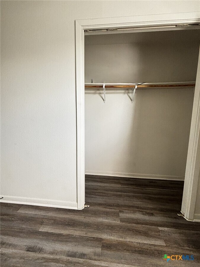 Photo - 4801 Rainbow Cir Unit 2