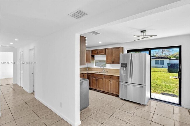 Photo - 4156 SW 49th Ct Unidad 0