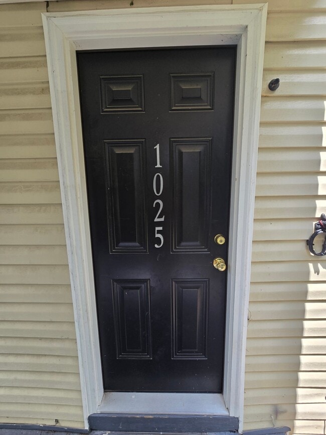 Photo - 1025 Bradley Ln