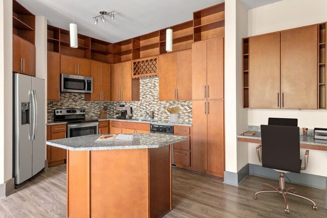 1160 Hammond Kitchen - 1160 Hammond Rental