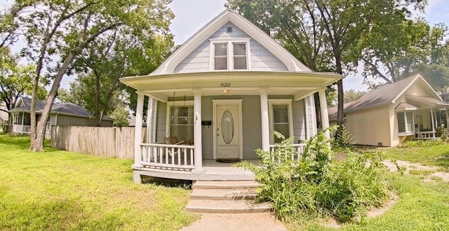 Building Photo - 522 Colorado St