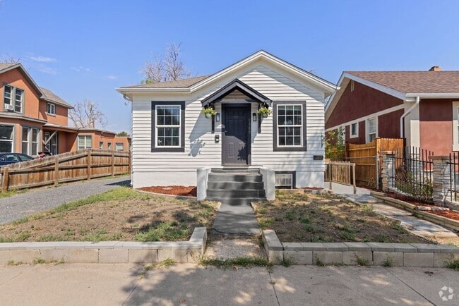 Building Photo - 1309 7th St Unit 1 Rental