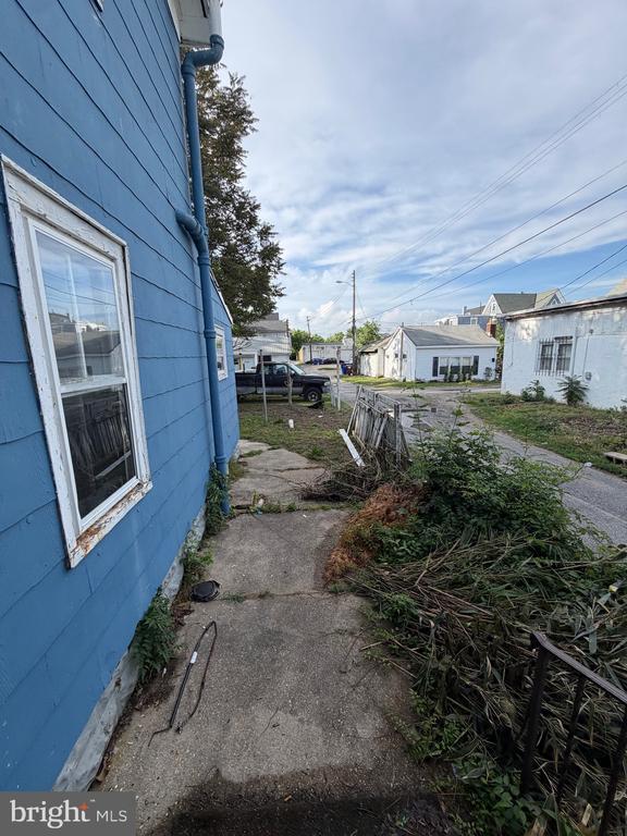Photo - 12 E Green St