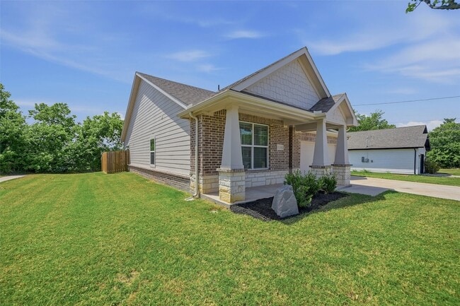 Photo - 3314 Gordon St
