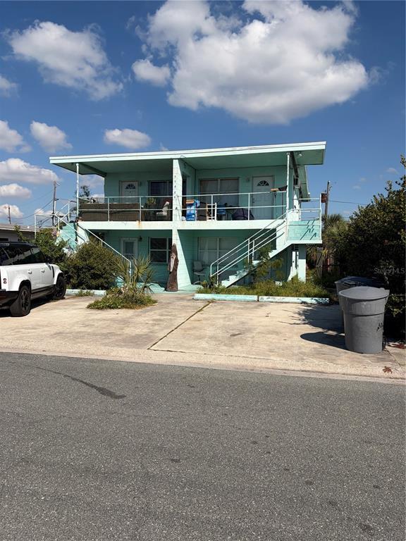 Building Photo - 11425 1st St E Unit 1