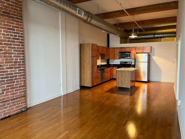 Photo - 160 Fremont St Unit 208