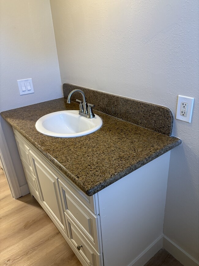 Photo - 2286 Canyon Dr Unidad 4