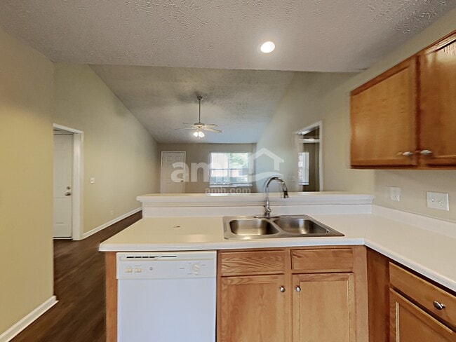 Photo - 1331 Mac Duff Dr