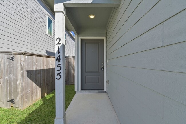 Photo - 21455 Carosella Dr