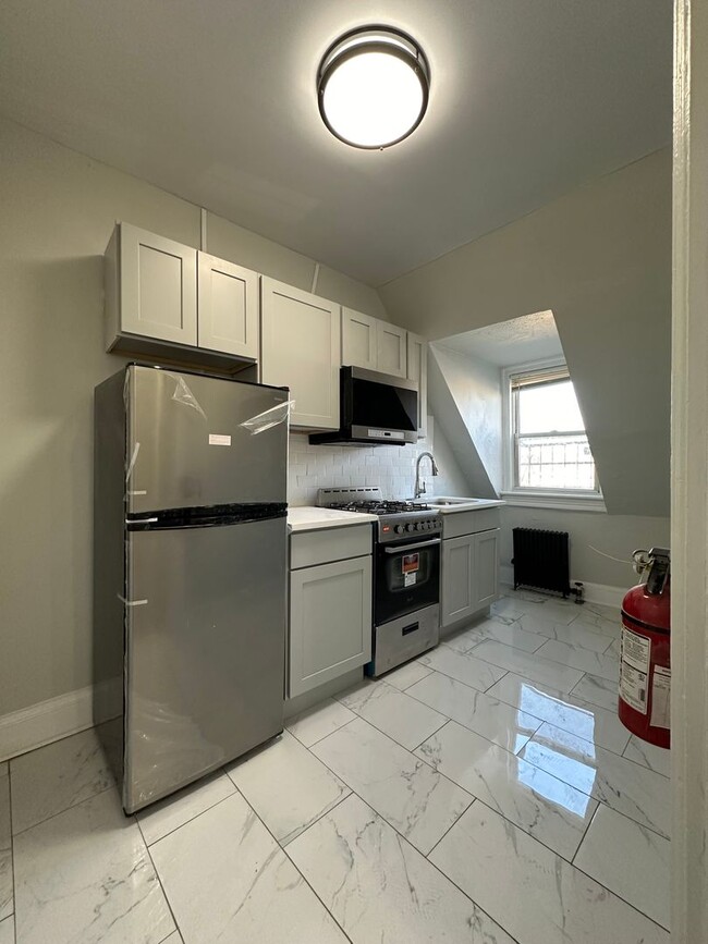 Photo - Grove St Apartments