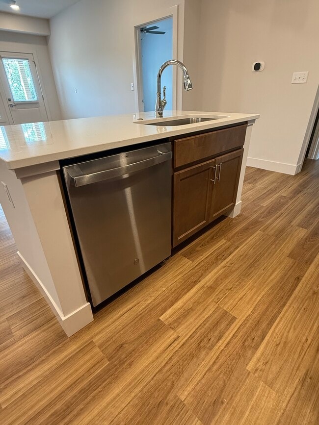 Photo - 913 Green Mill Rd Unit 3bd2ba