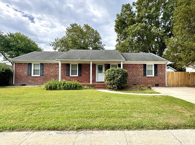Building Photo - Quaint 3 bedroom/2 bath home