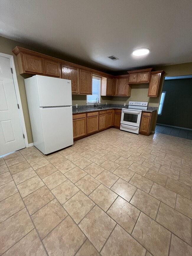 Photo - 132 Torreon Dr