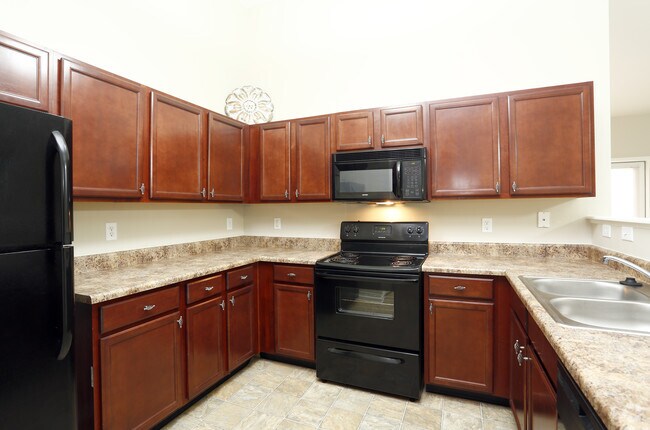 Photo - Aberdeen Apartments at Heartland Crossing