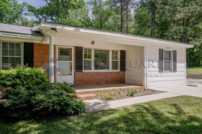 Photo - Charming 3-Bed / 1.5-Bath Ranch Home with large Yard & Off-Street Parking – Near White Oak Crossing