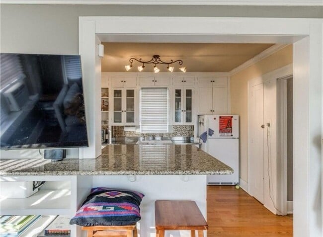 Photo - Charming 1bed/1bath Apartment in Jefferson Park/Paseo/Uptown OKC - Appliances + Garage Included