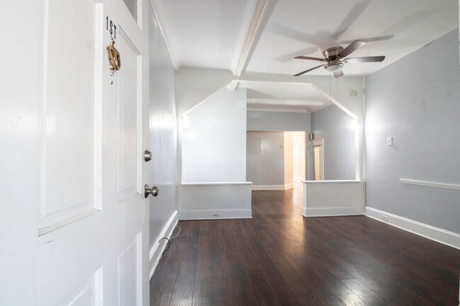 Photo - 6008 Jefferson St