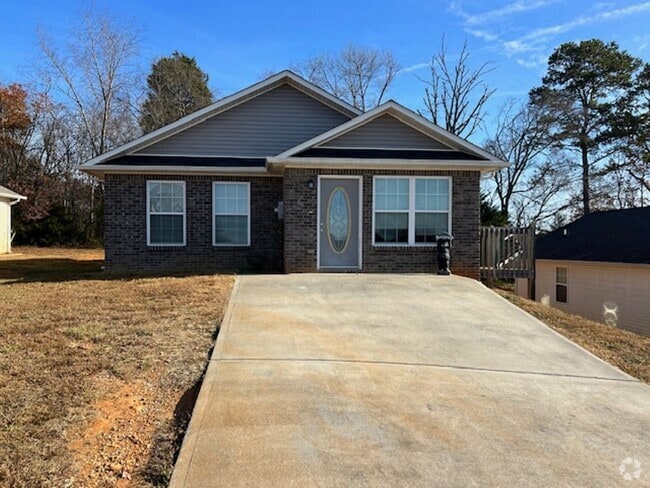 Building Photo - Great Location!!!!  MOVE IN READY!!!!! Rental