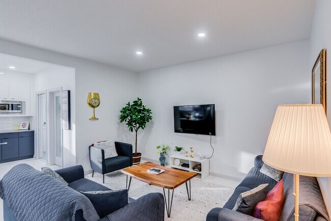 Photo - 1712 Graydon Hill Link SW Unit SI FL2-ID1564630P
