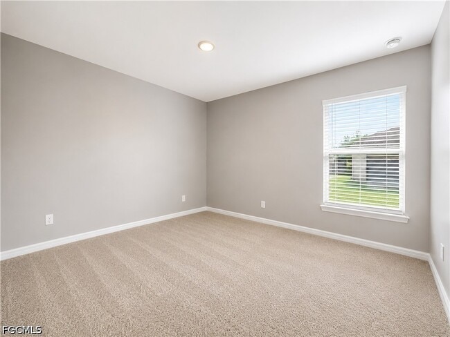Photo - 2728 NE 5th Pl