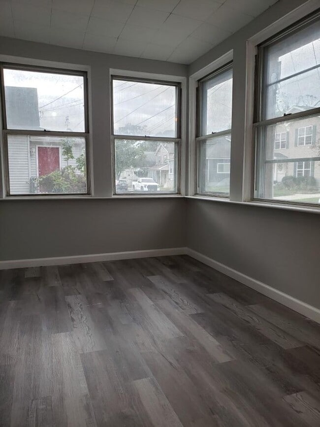 Photo - Newly Renovated 4 Bedroom, 1 Bath! Ready for Move-In!!!!