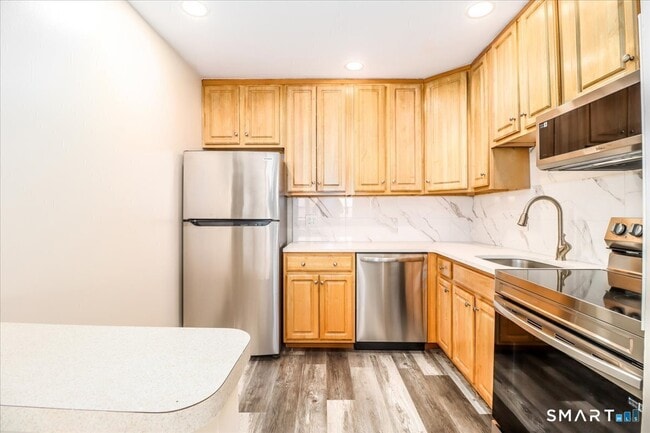 Photo - 17 Fordyce Ct Unit 12