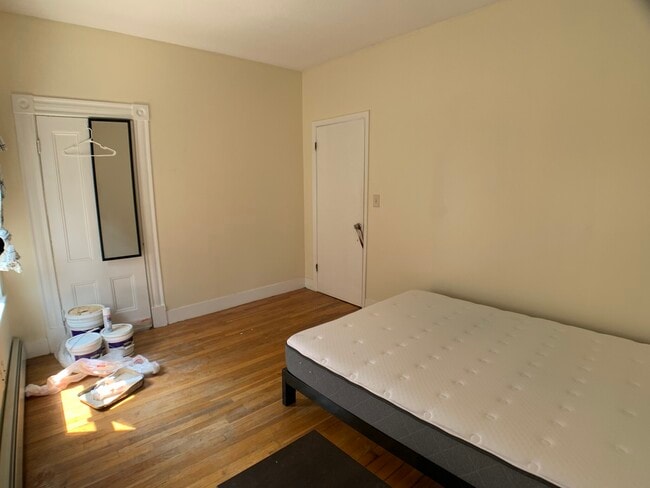 Photo - 569 Main St Unit #1