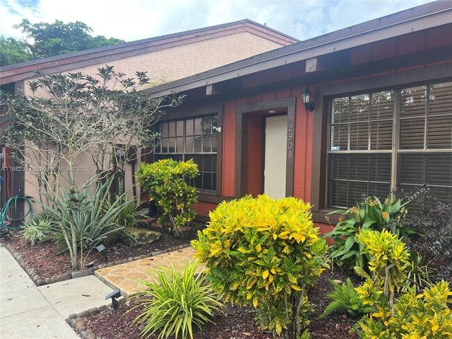 Building Photo - 2908 N 35th Terrace Rental