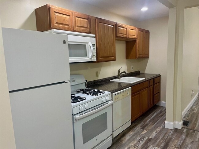 Photo - 233 Division St Unit 2E