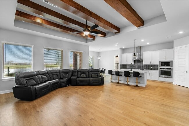 Photo - 2007 Tioga Vw Dr