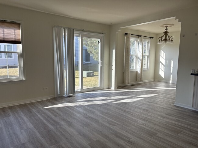 Photo - 711 Savannah Ln