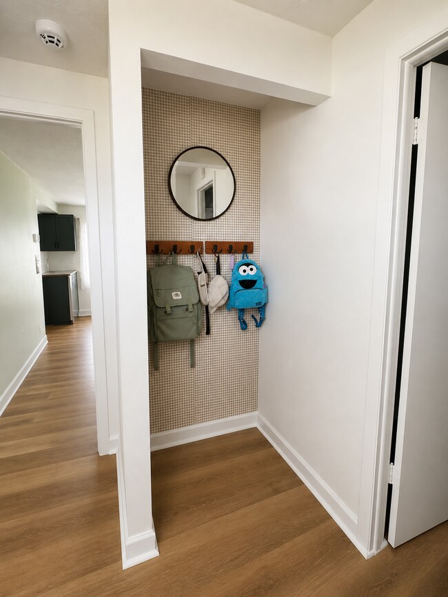 Photo - 1730 Dana Pl