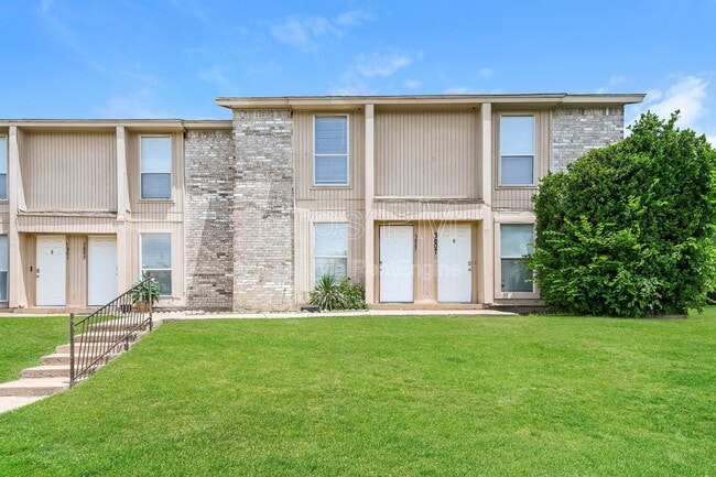 Building Photo - 3807 Coates Cir