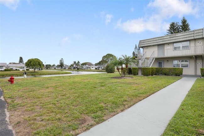 Photo - 72 Monaco Ct Unidad 72