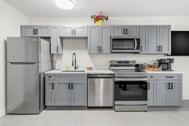 Photo - Park Shore Suites