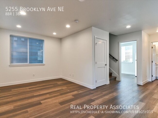 Photo - 5255 Brooklyn Ave NE