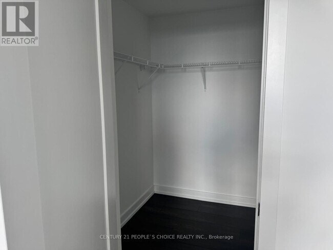 Photo - 801 The Queensway Unité 617