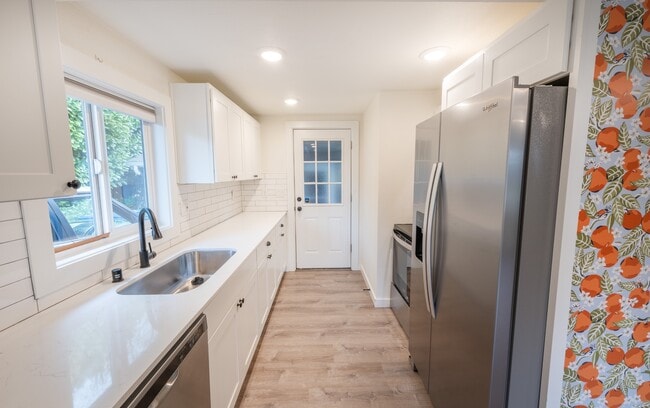 Photo - 1413 SW Cambridge St