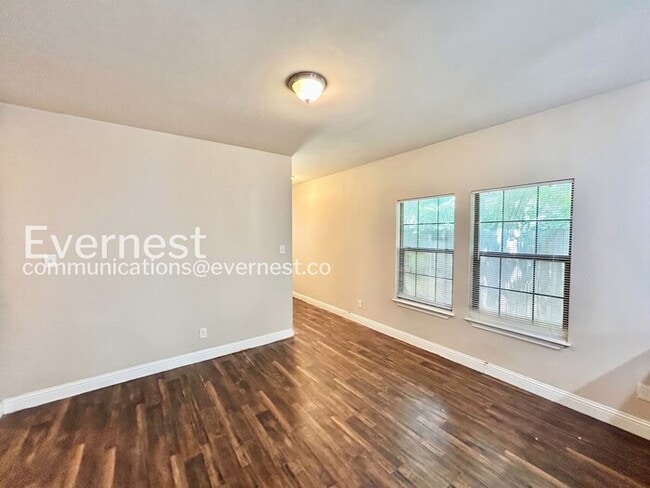 Photo - 3502 Edgewood St
