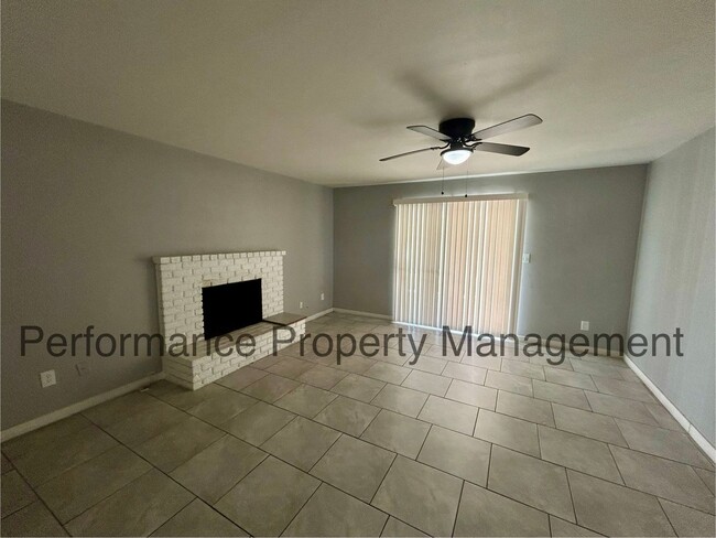 Photo - 3 Bed/2 Bath SE Bakersfield Home w/ RBP & $0 Deposit Option