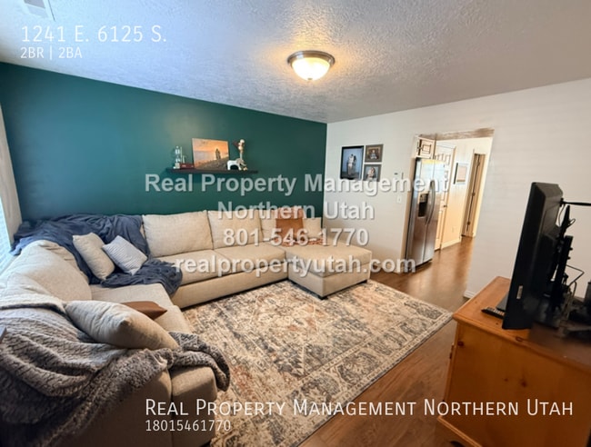 Photo - 1241 E 6125 S