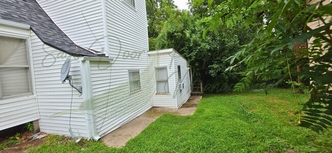 Photo - 1206 W Maple Ave Unit 2